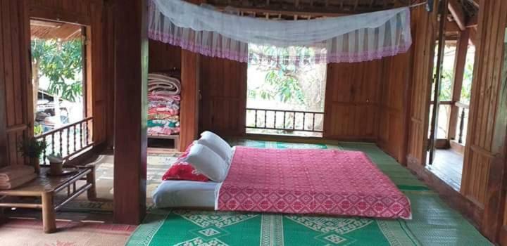 Linh Soi Homestay Май Чау Екстериор снимка