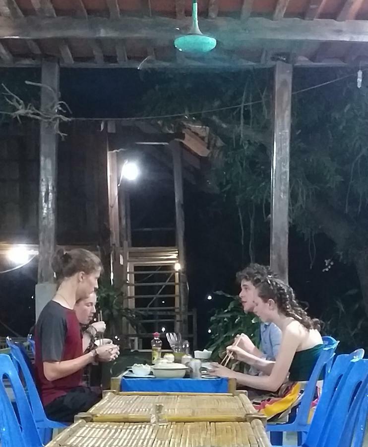 Linh Soi Homestay Май Чау Екстериор снимка